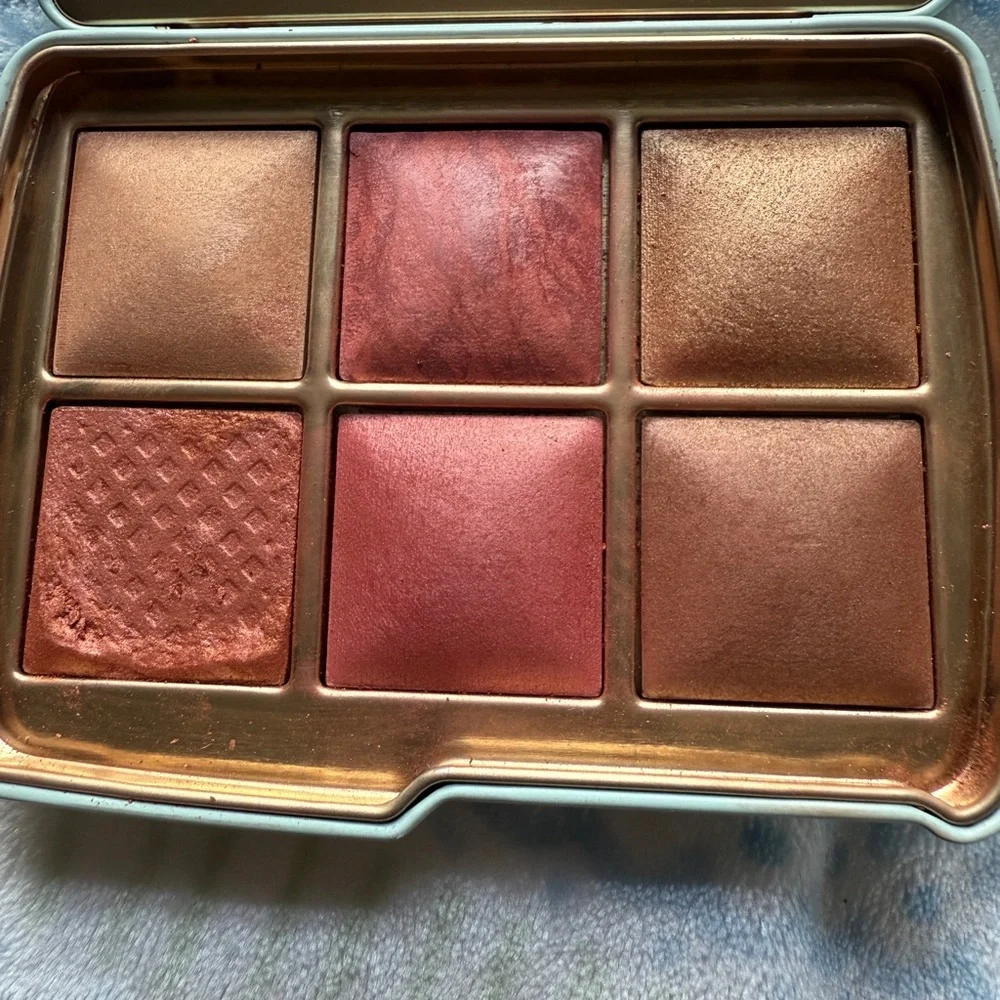 Hourglass lightening edit snake - Picture 4 of 5